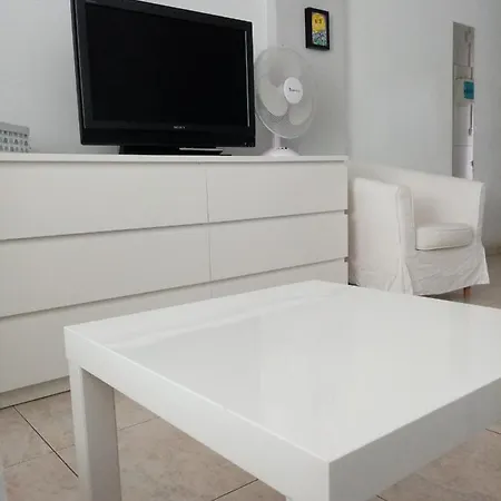 Close To Yumbo,free Parking Apartament *