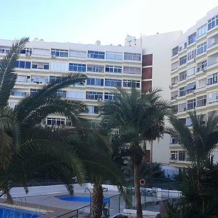 Close To Yumbo,free Parking Apartamento